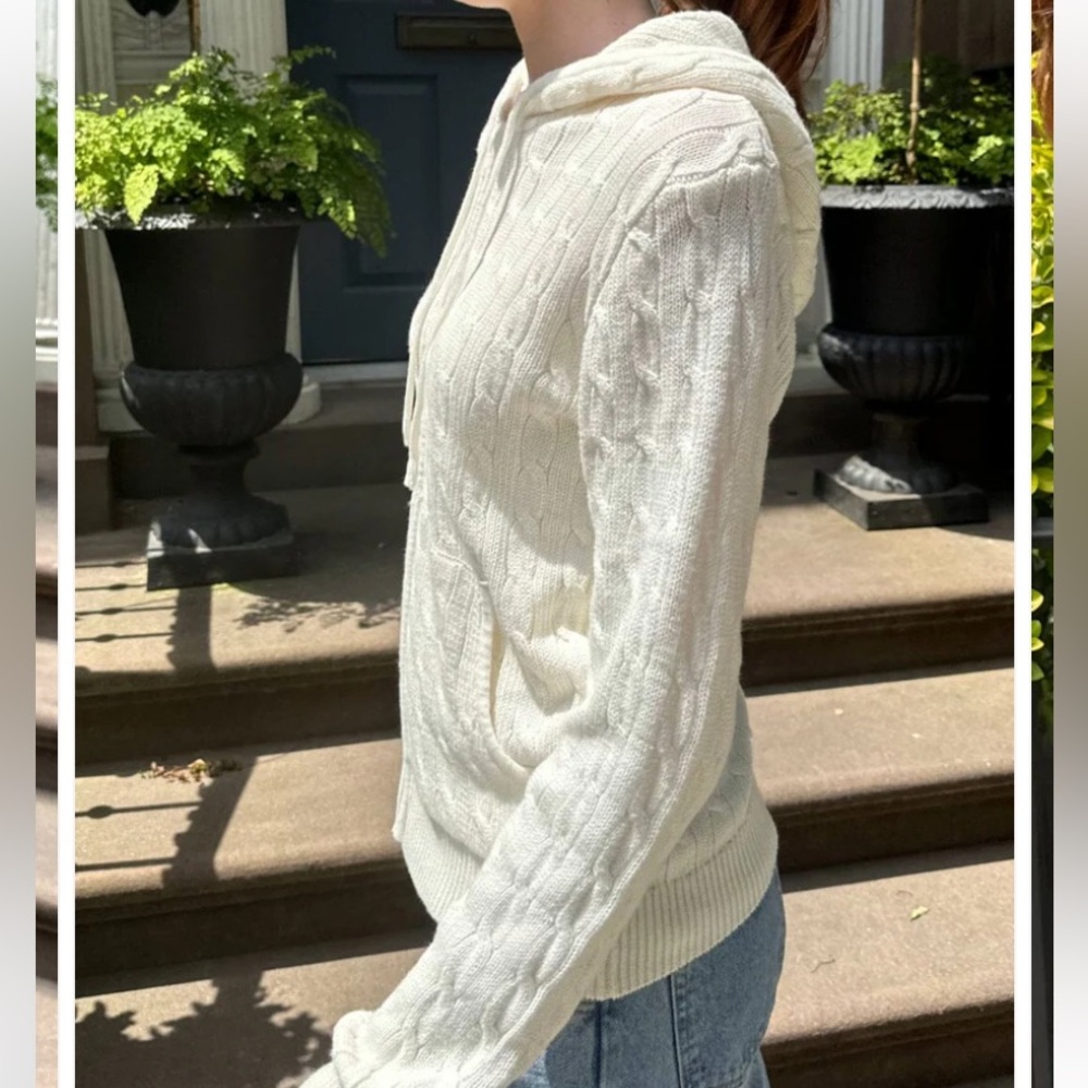 Brandy Melville White Knit Sweater - Picture 2 of 7